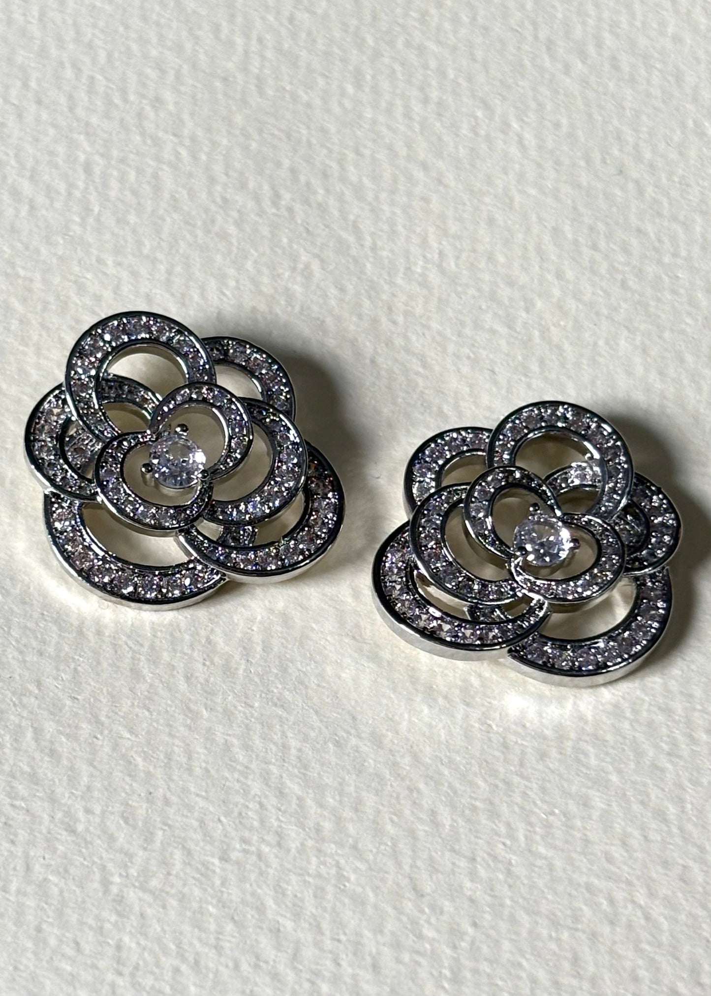 Aretes Marie Plateados