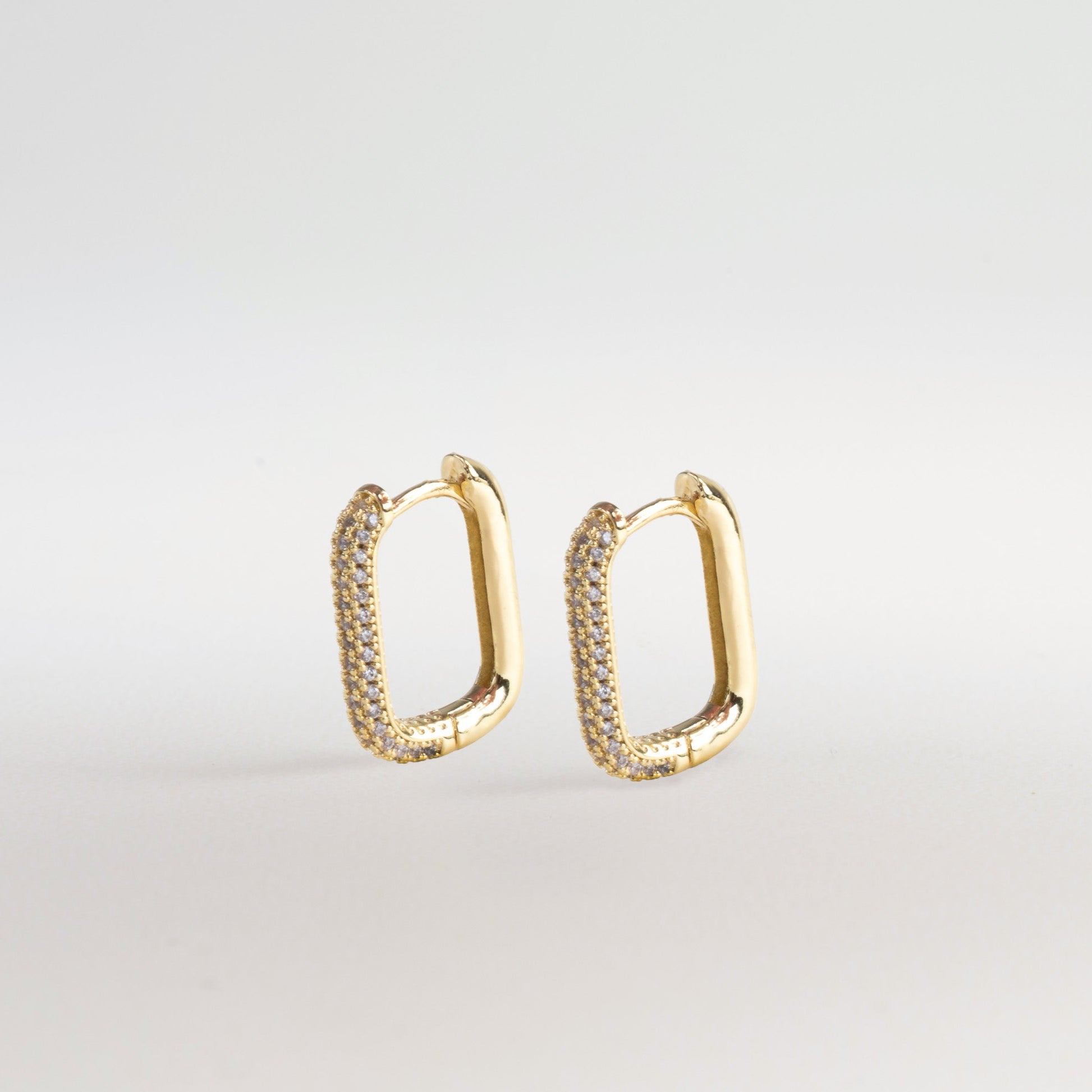 joyería, jewelry, earing, aretes, gold, oro, acero inoxidable, chapa de oro, tendencia, hoops
