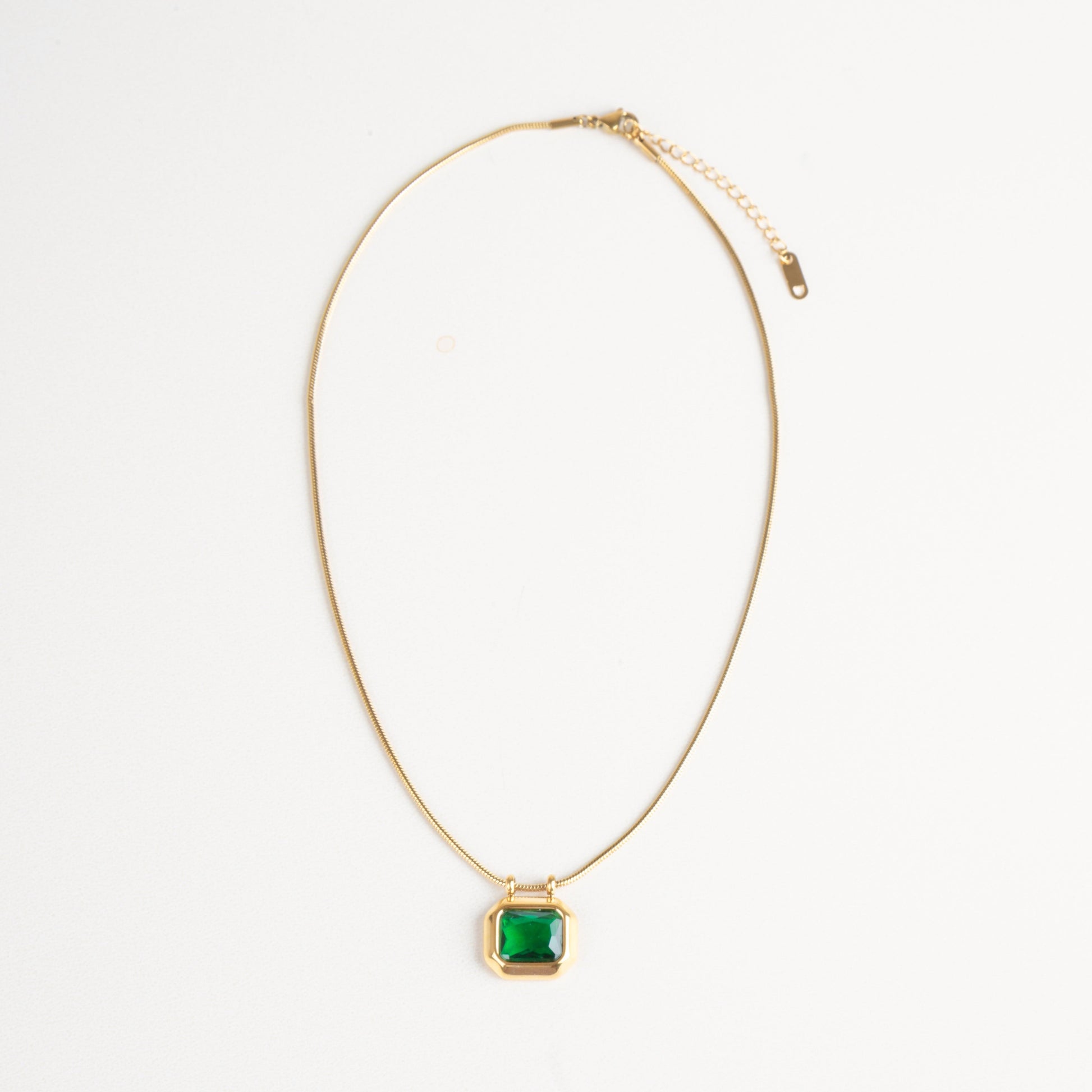 collar con dije de zirconia verde, collar statement 