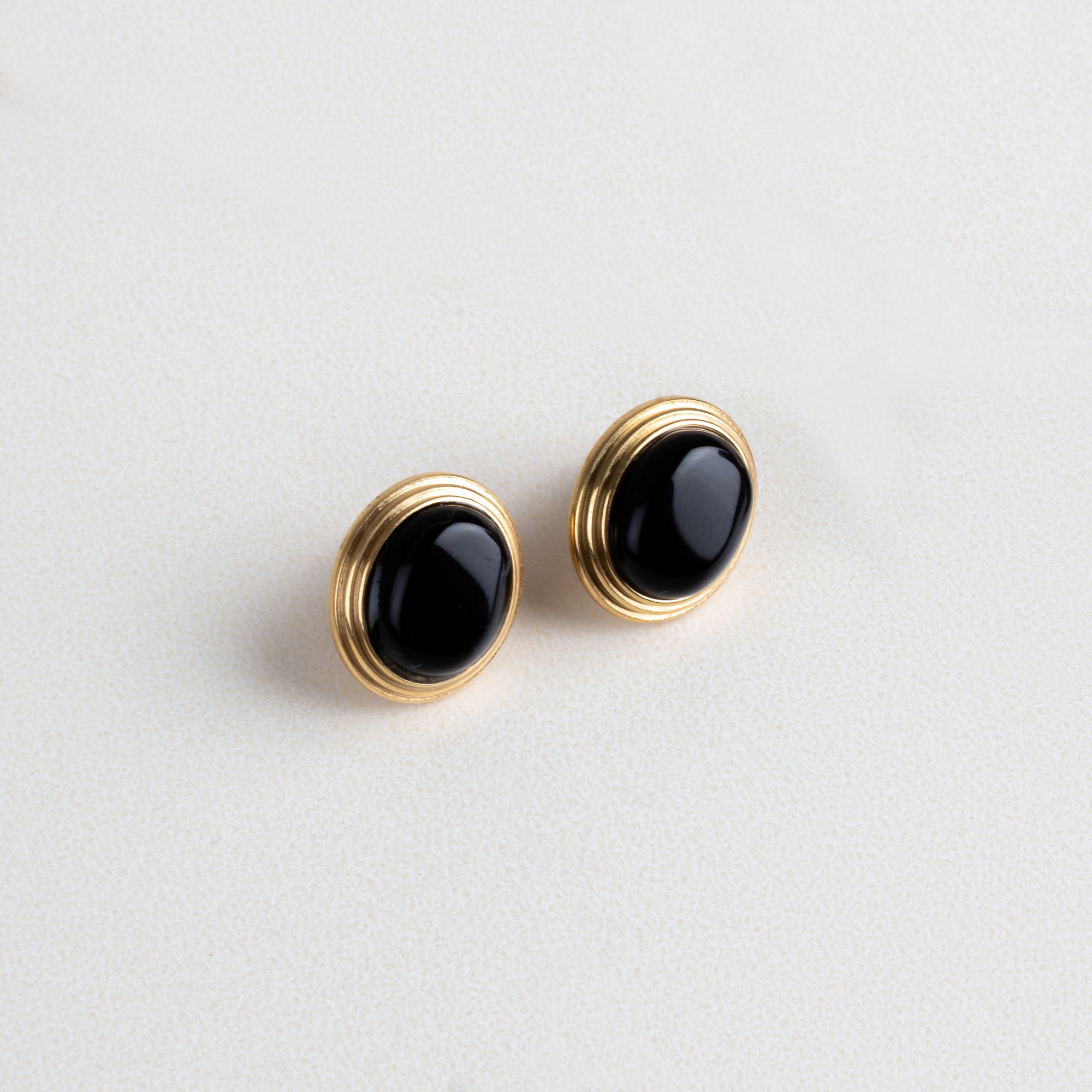 Aretes de acero Inoxidable, stainless steal earrings, base chapa de oro 18K, bisutería moderna 