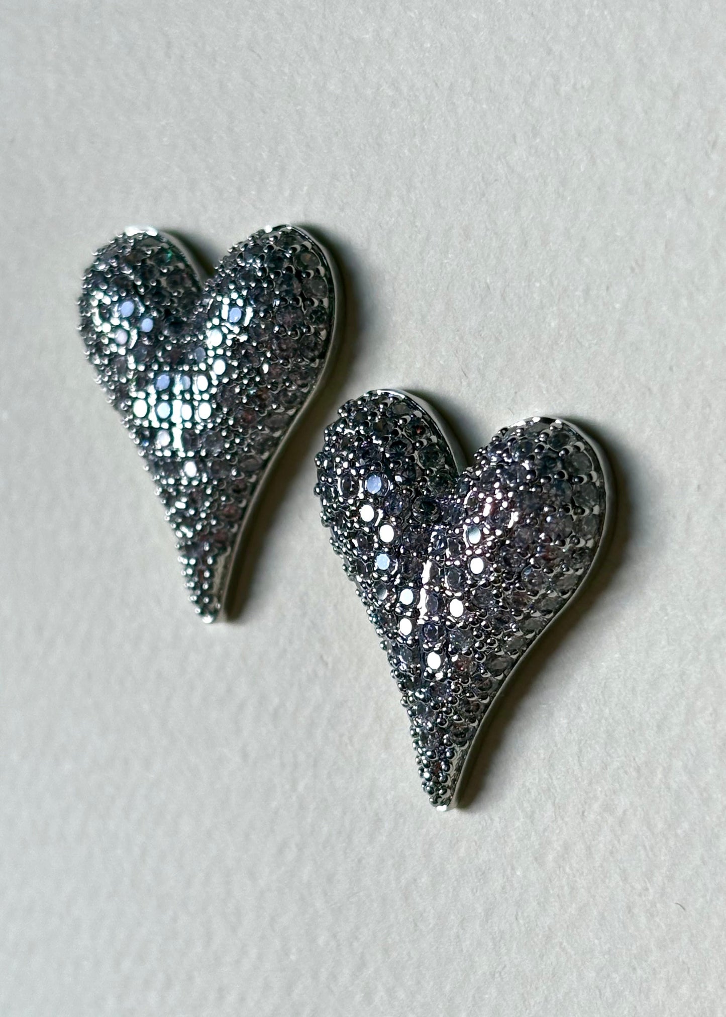 Aretes Corazones Plateados